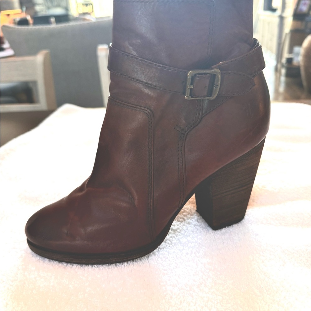FRYE - Chestnut Leather Ankle Booties (Size 8) - Picture 4 of 8